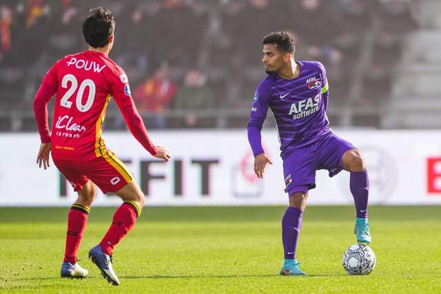 詹姆斯12+9库里7分 美国男篮大胜巴西晋级四强